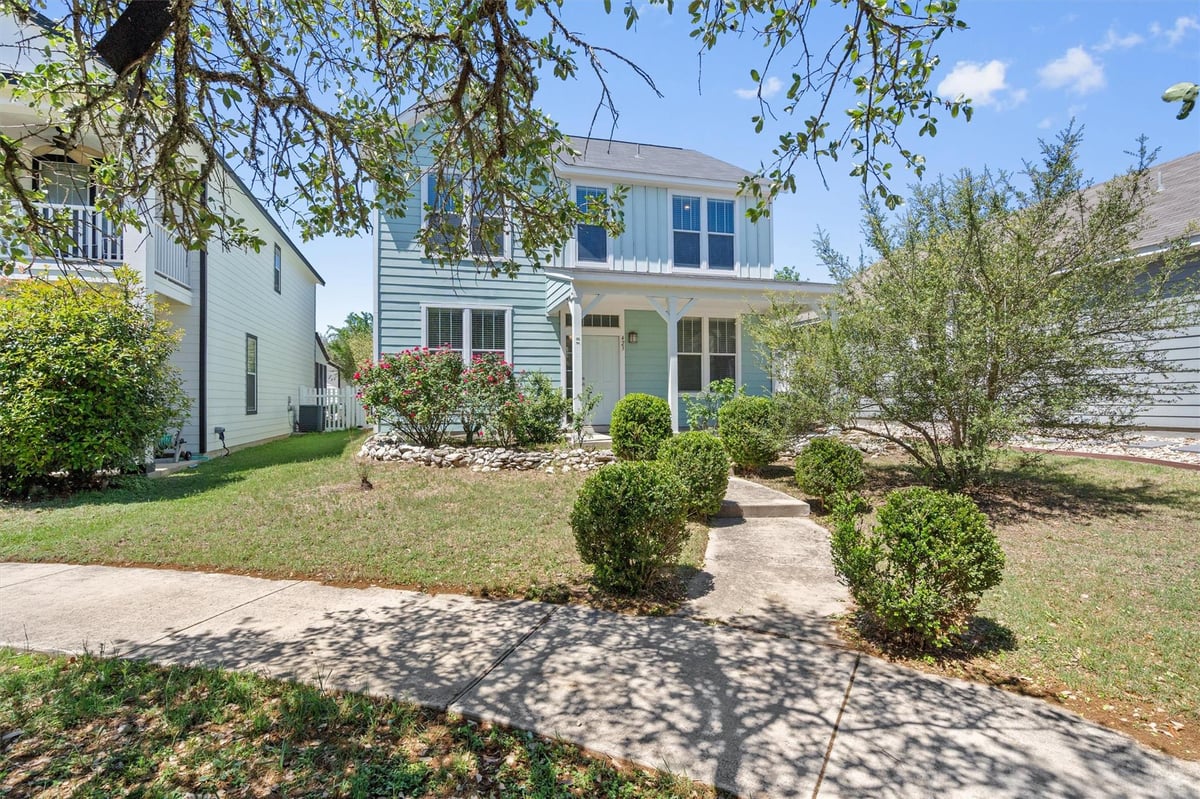 View 423 Wetzel in Plum Creek Ph I Sec 1G2 423 Wetzel - front exterior - Luxury home in Plum Creek Ph I Sec 1G2, Kyle, TX