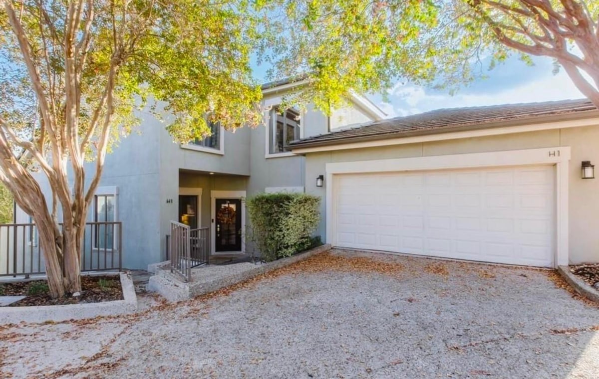 View 4231 Westlake DR Unit #H1 in Fourteenth Fairway Condo 4231 Westlake DR Unit #H1 - front exterior - Luxury home in Fourteenth Fairway Condo, Austin, TX