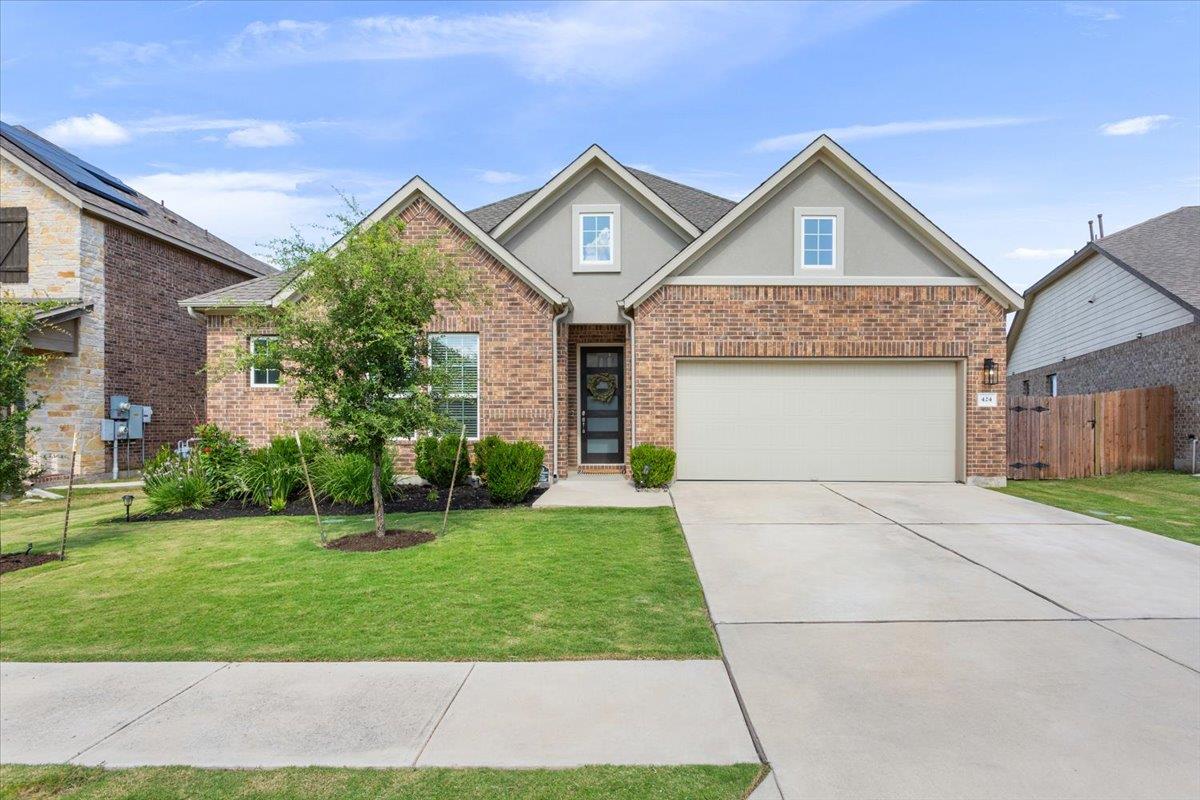 424 Millard St - front exterior - Luxury home in MorningStar, Georgetown, TX