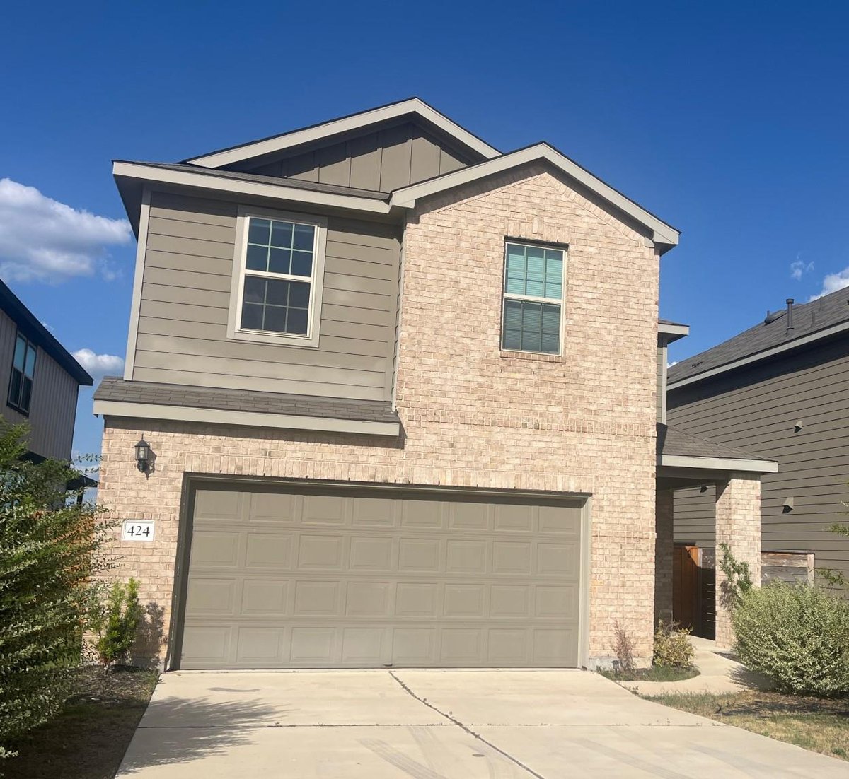 View 424 Turnbuckle BND in Horizon Lk Ph I Sec 1 424 Turnbuckle BND - property photo 1 - Luxury home in Horizon Lk Ph I Sec 1, Leander, TX