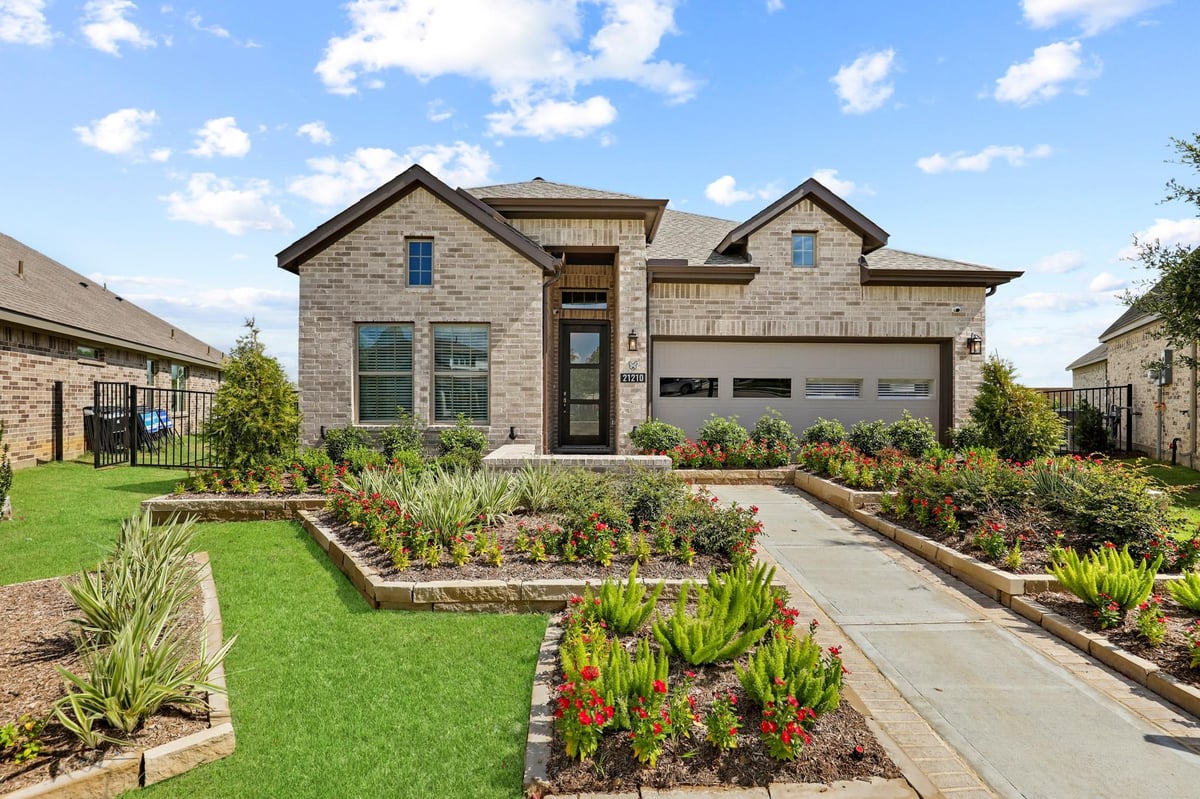View 425 Blue Vervain TRL in Nolina 425 Blue Vervain TRL - front exterior - Luxury home in Nolina, Georgetown, TX