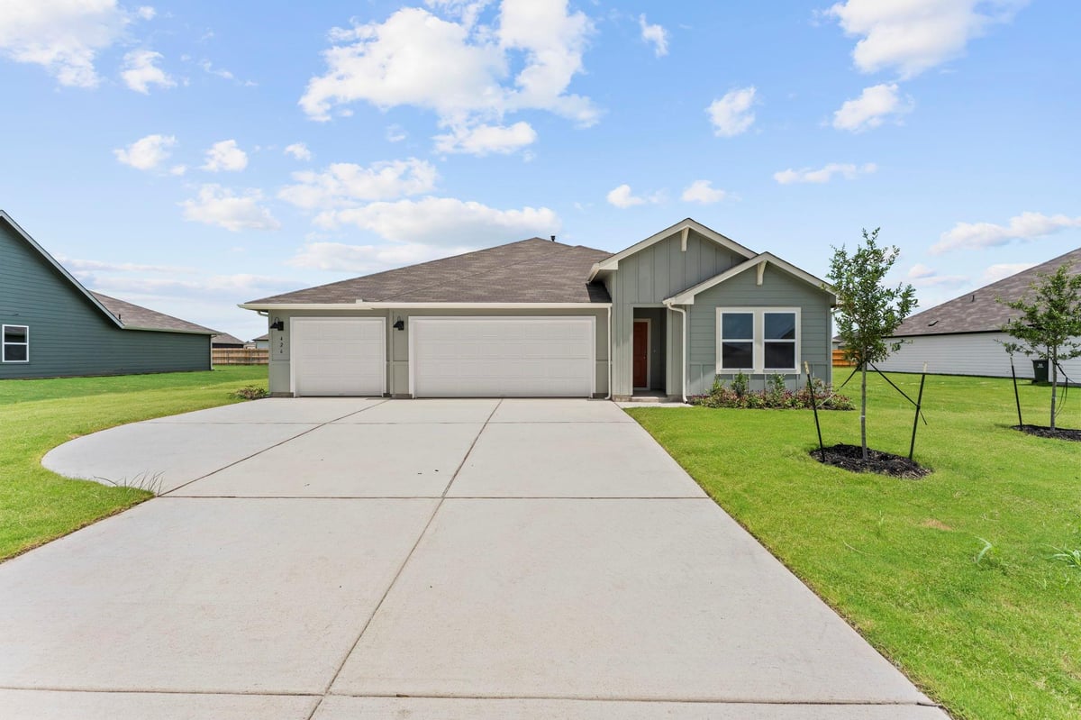 View 426 Kolbo Crossing CV in HARTLAND RANCH 426 Kolbo Crossing CV - front exterior - Luxury home in HARTLAND RANCH, Lockhart, TX