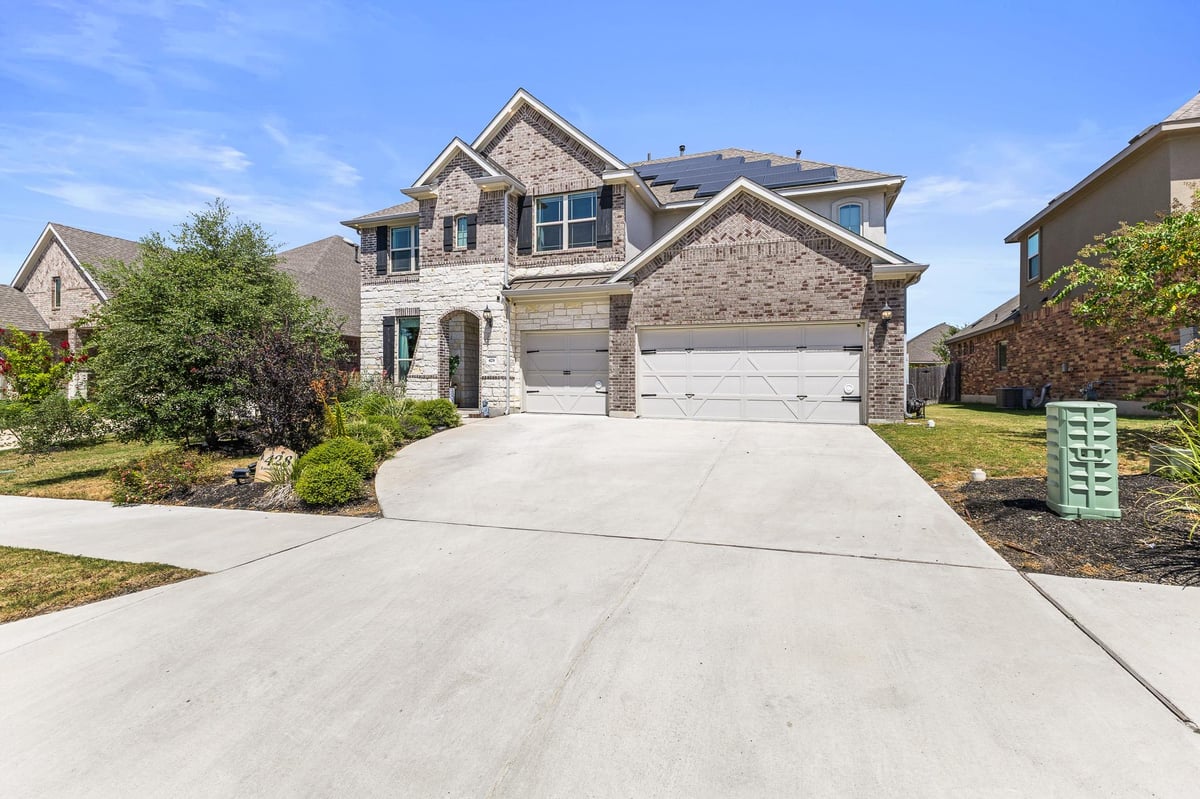 View 428 Landing LN in Hawkes Lndg Ph 4 428 Landing LN - property photo 1 - Luxury home in Hawkes Lndg Ph 4, Leander, TX