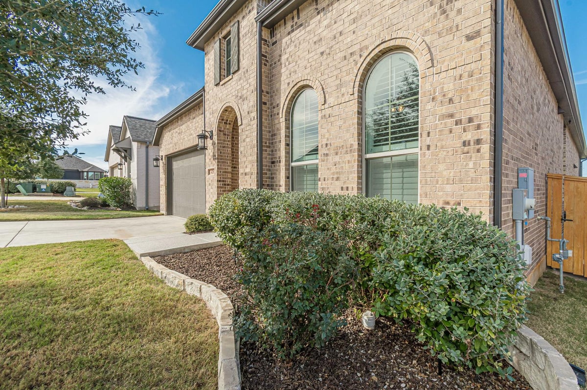 Kitchen at 428 Trailing Lantana Ln - 4 bed 2 bath home