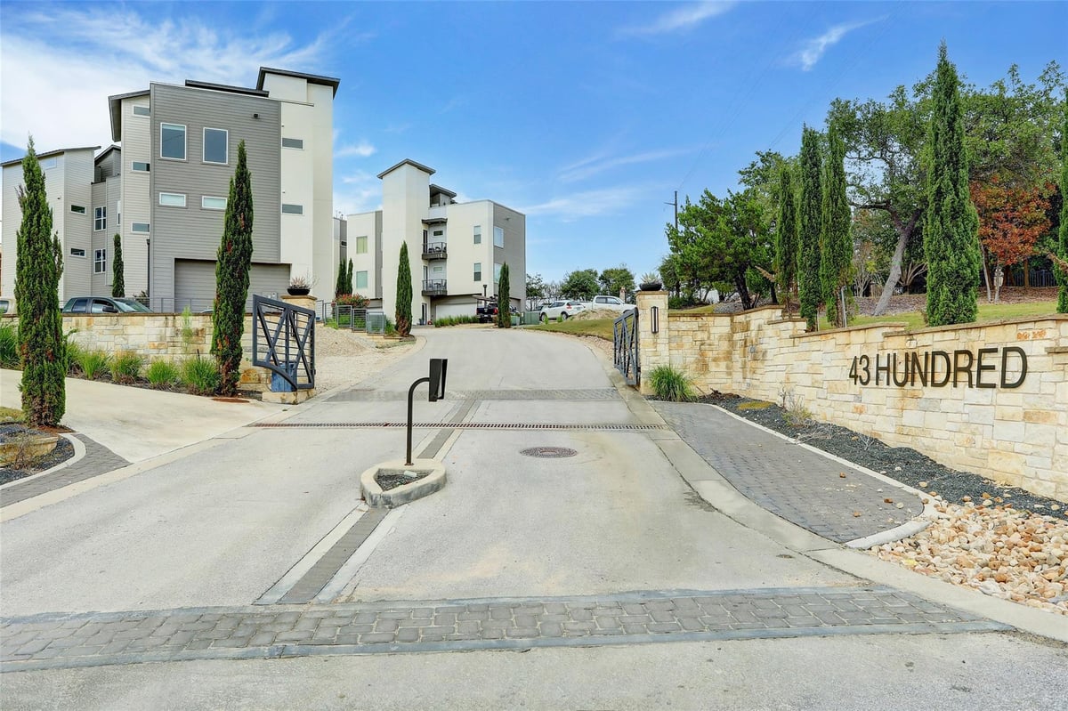 View 4300 Mansfield Dam Rd Unit #1221 in Lakeside at the Park 4300 Mansfield Dam Rd Unit #1221 - front exterior - Luxury home in Lakeside at the Park, Austin, TX