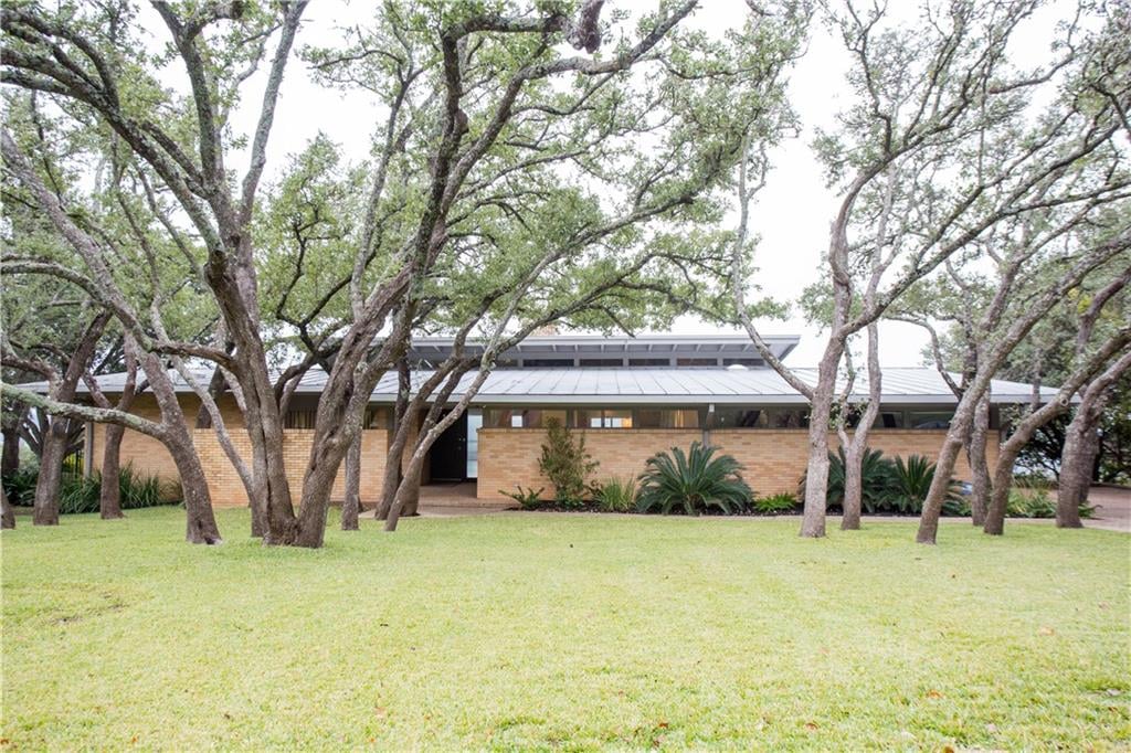 View 4301 Farhills Dr in Northwest Hills Sec 7 4301 Farhills Dr - property photo 1 - Luxury home in Northwest Hills Sec 7, Austin, TX