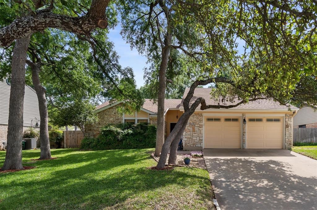 View 4301 Oak Creek Dr in Northwood 04 4301 Oak Creek Dr - front exterior - Luxury home in Northwood 04, Austin, TX