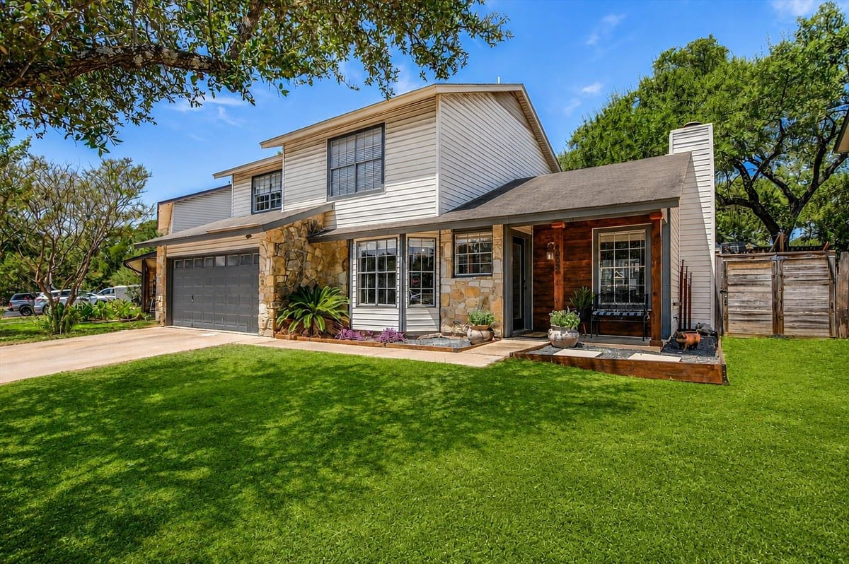View 4302 Manzanillo DR in Maple Run Sec 03 4302 Manzanillo DR - property photo 1 - Luxury home in Maple Run Sec 03, Austin, TX