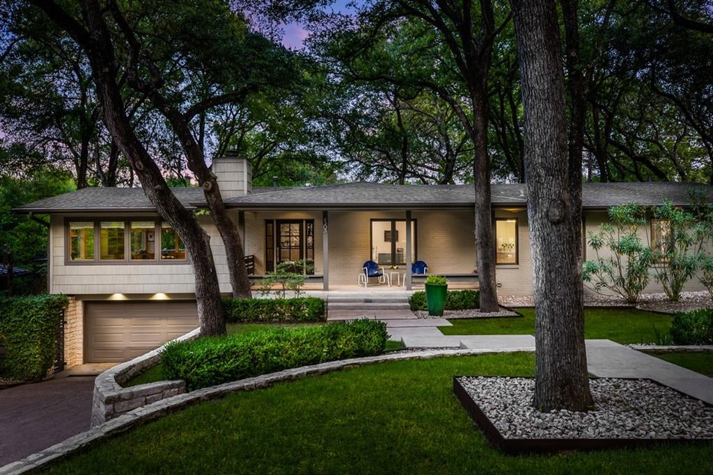 View 4303 Edgemont DR in Balcones Park Add Sec 06 4303 Edgemont DR - property photo 1 - Luxury home in Balcones Park Add Sec 06, Austin, TX