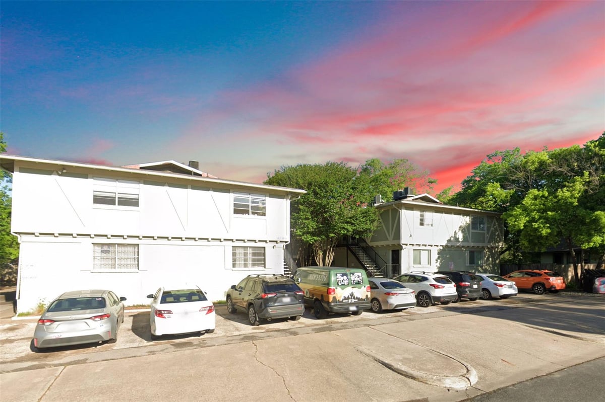 View 4306 Avenue A Unit #113 in Park Place Condominiums 4306 Avenue A Unit #113 - front exterior - Luxury home in Park Place Condominiums, Austin, TX