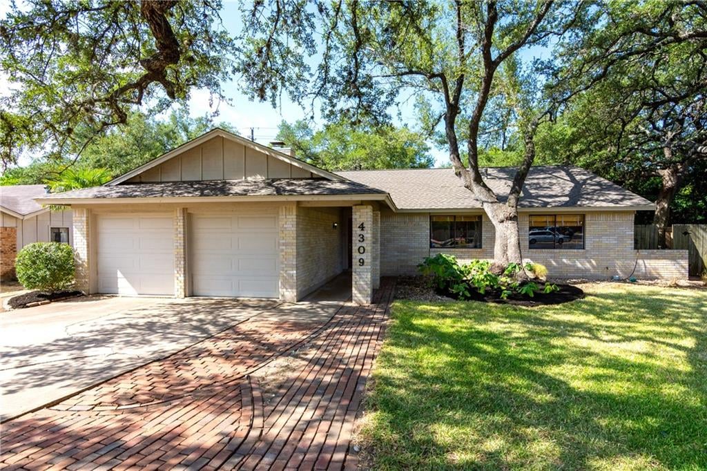 View 4309 Welland Cir in Balcones Woods Sec 02 4309 Welland Cir - front exterior - Luxury home in Balcones Woods Sec 02, Austin, TX