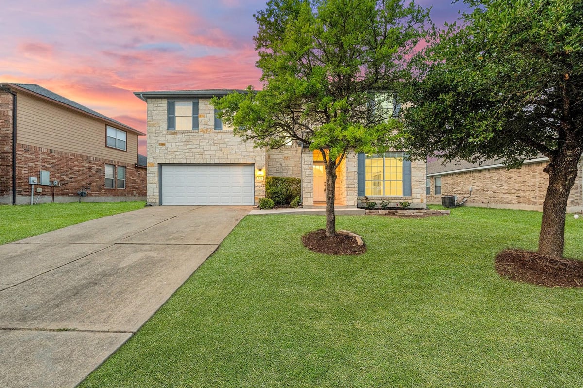 Virtual tour of 4312 Hidden Lake Xing