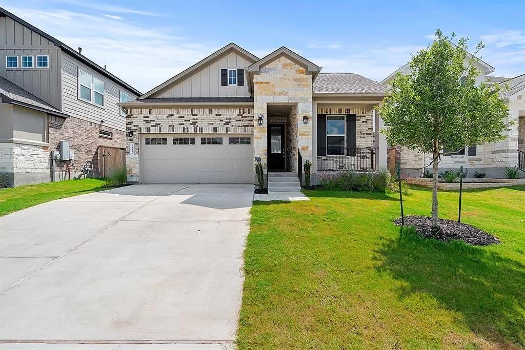 View 4319 Port Hope St in University Heights Ph 1 4319 Port Hope St - front exterior - Luxury home in University Heights Ph 1, Round Rock, TX
