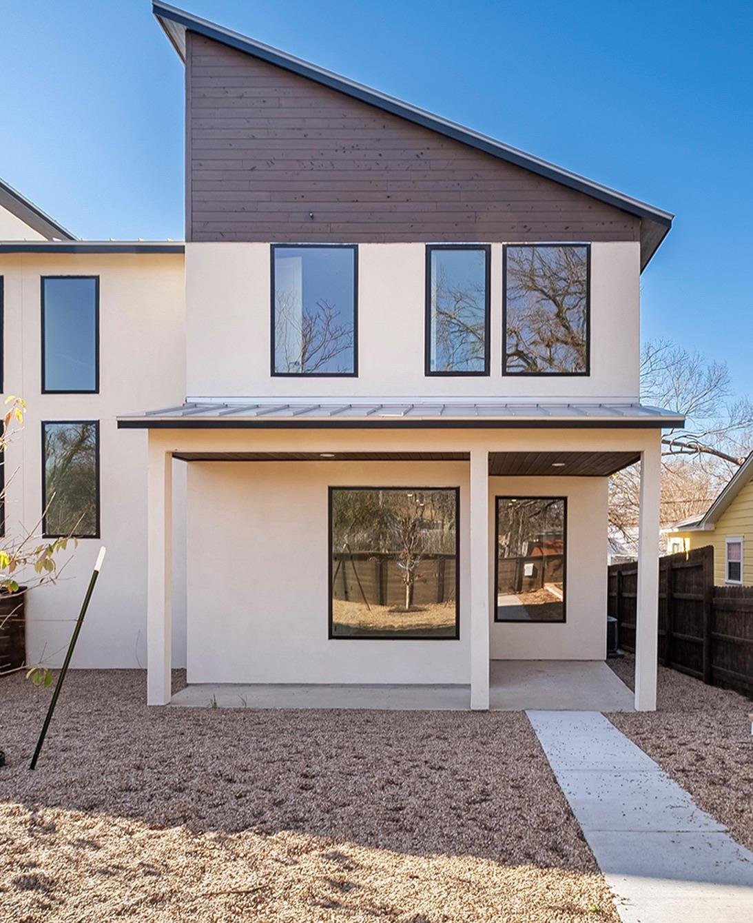 View 4324 Airport Blvd Unit #A in Delwood Sec 01 4324 Airport Blvd Unit #A - front exterior - Luxury home in Delwood Sec 01, Austin, TX
