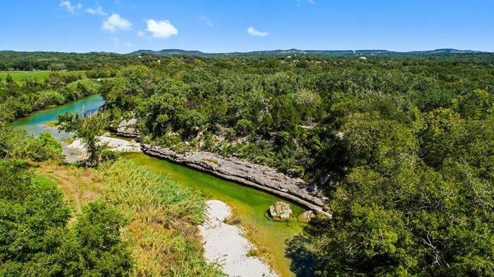 View 440 Chimney Valley Rd in River Rdg Ranch Sub 440 Chimney Valley Rd - front exterior - Luxury lot in River Rdg Ranch Sub, Blanco, TX