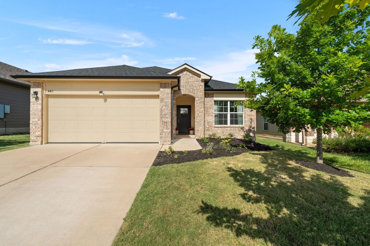 440 Galway Bay LN - front exterior - Luxury home in Westhaven, Georgetown, TX