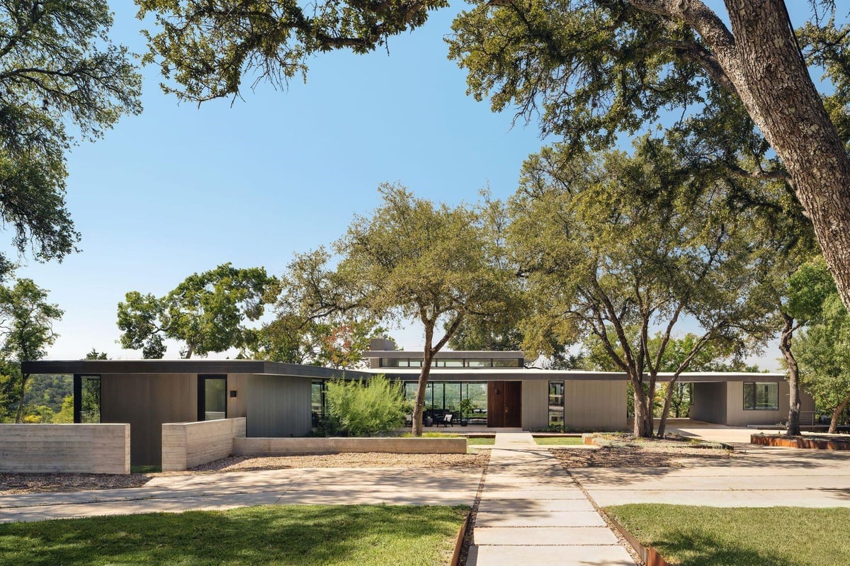 440 Whippoorwill TRL - property photo 1 - Luxury home in N/A, Austin, TX