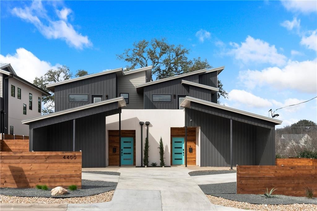 View 4400 Mount Vernon Dr Unit #A in Hilltop Add 4400 Mount Vernon Dr Unit #A - front exterior - Luxury home in Hilltop Add, Austin, TX