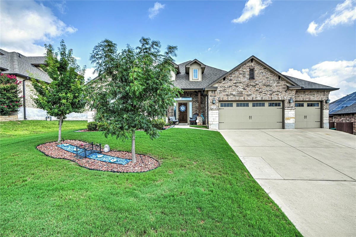 View 4402 Guildford Dr in Three Creeks Ph I 4402 Guildford Dr - front exterior - Luxury home in Three Creeks Ph I, Belton, TX