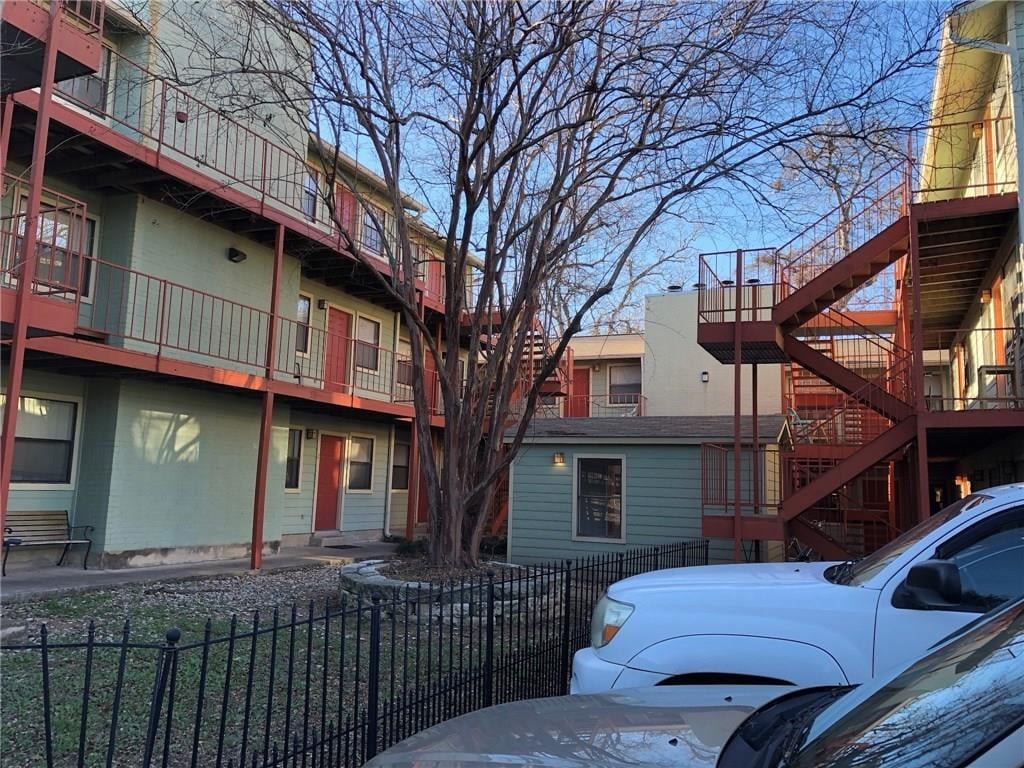View 4405 Avenue A Ave Unit #18 in Hyde Park 4405 Avenue A Ave Unit #18, photo 1, Hyde Park, Austin, TX