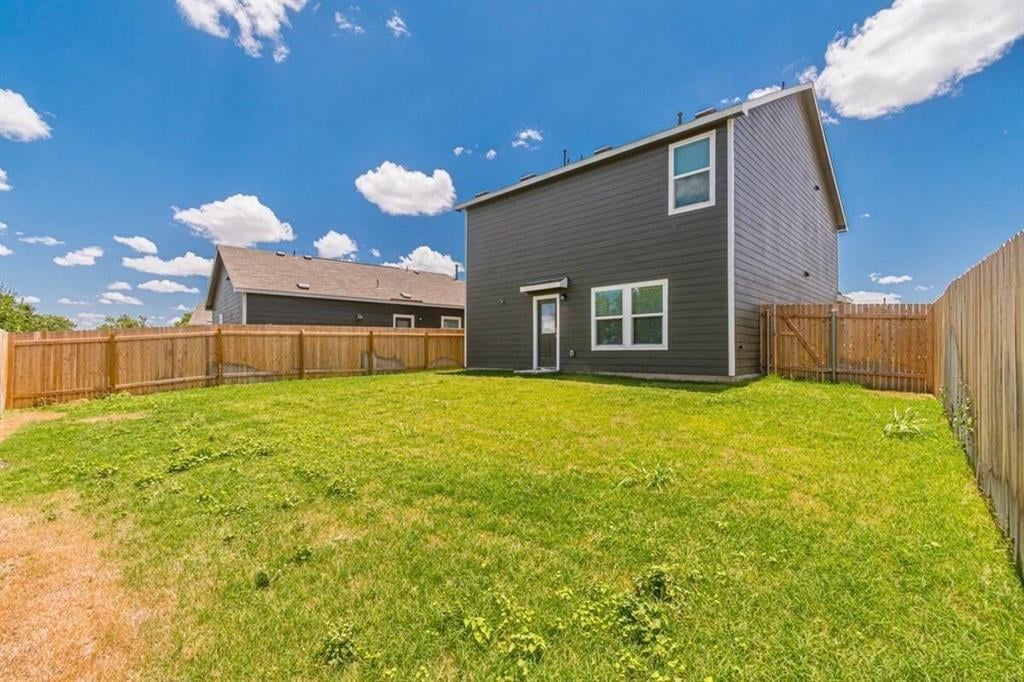 Primary bedroom at 441 Gabbro Gdns - 4 bed 2 bath home