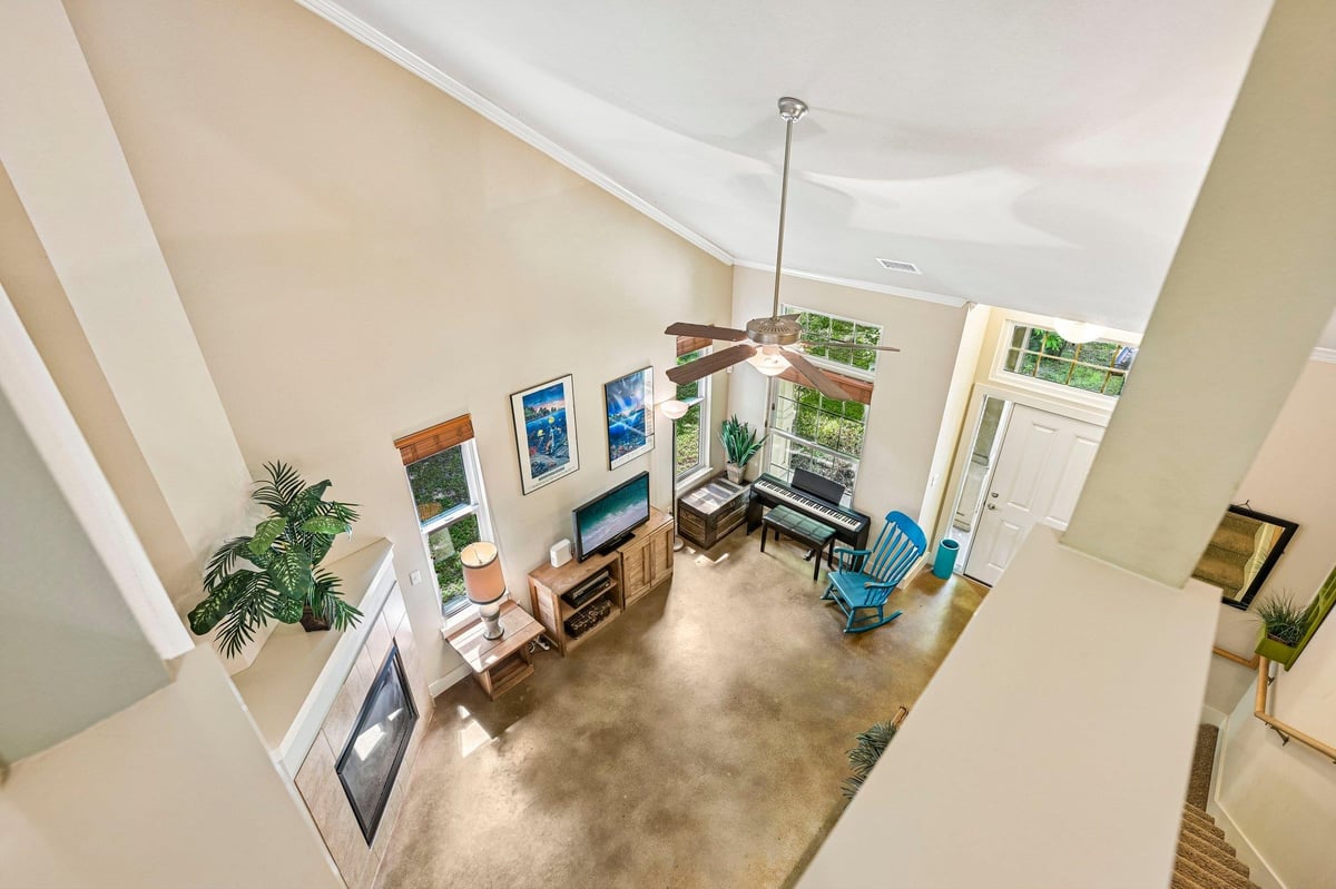 Living area at 4413 Barrow Ave - 3 bed 2 bath home