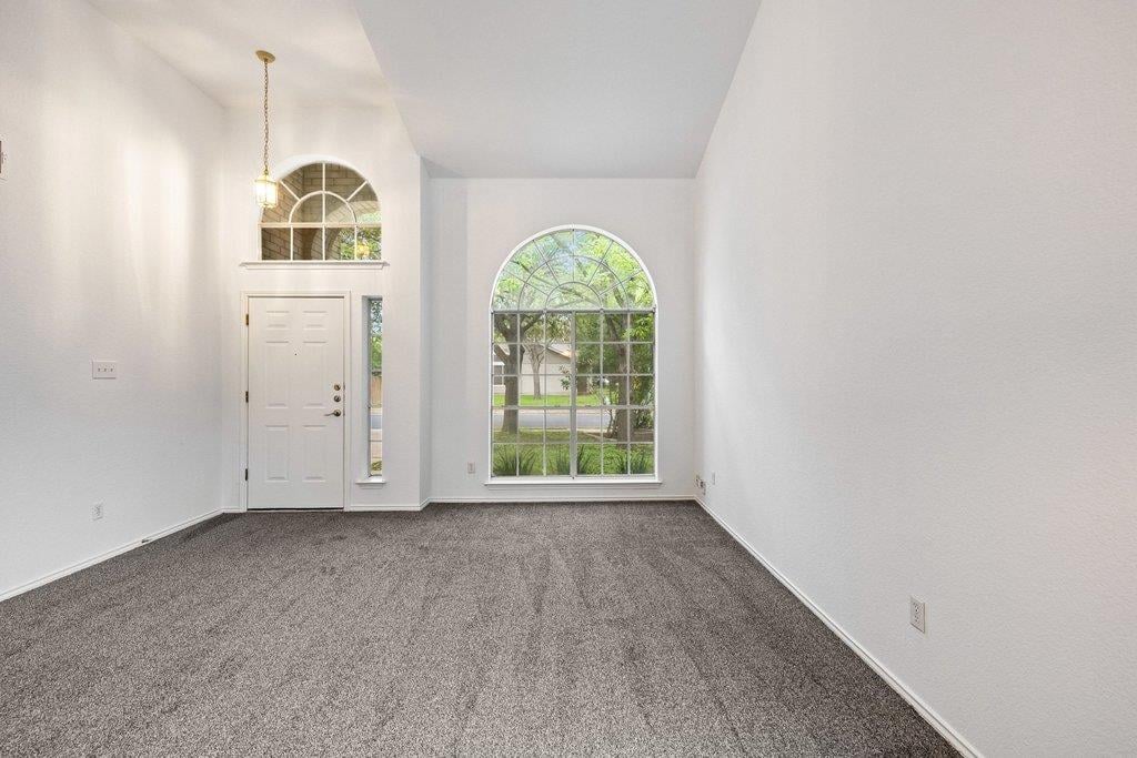 Living area at 4416 Campo Verde Dr - 3 bed 2 bath home