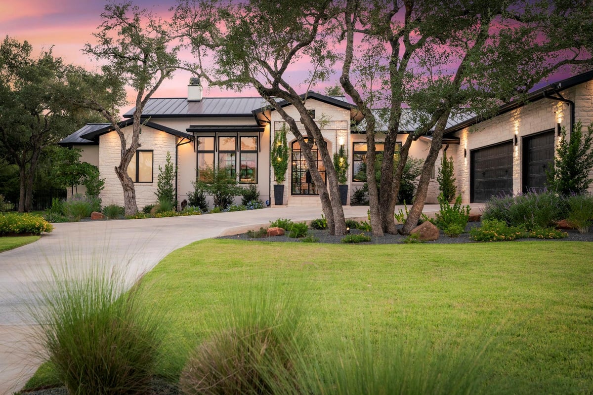 View 442 Delayne DR in Reunion Ranch Ph 2 Sec 3 442 Delayne DR - property photo 1 - Luxury home in Reunion Ranch Ph 2 Sec 3, Austin, TX