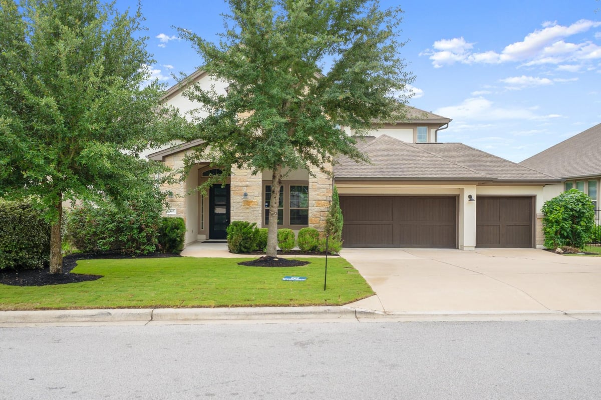 View 442 Jacksdaw Dr in Reunion Ranch 442 Jacksdaw Dr - front exterior - Luxury home in Reunion Ranch, Austin, TX