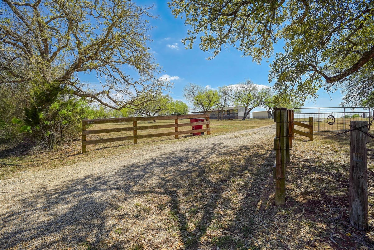 View 4495 Taylorsville Rd in None 4495 Taylorsville Rd - front exterior - Luxury home in None, Red Rock, TX