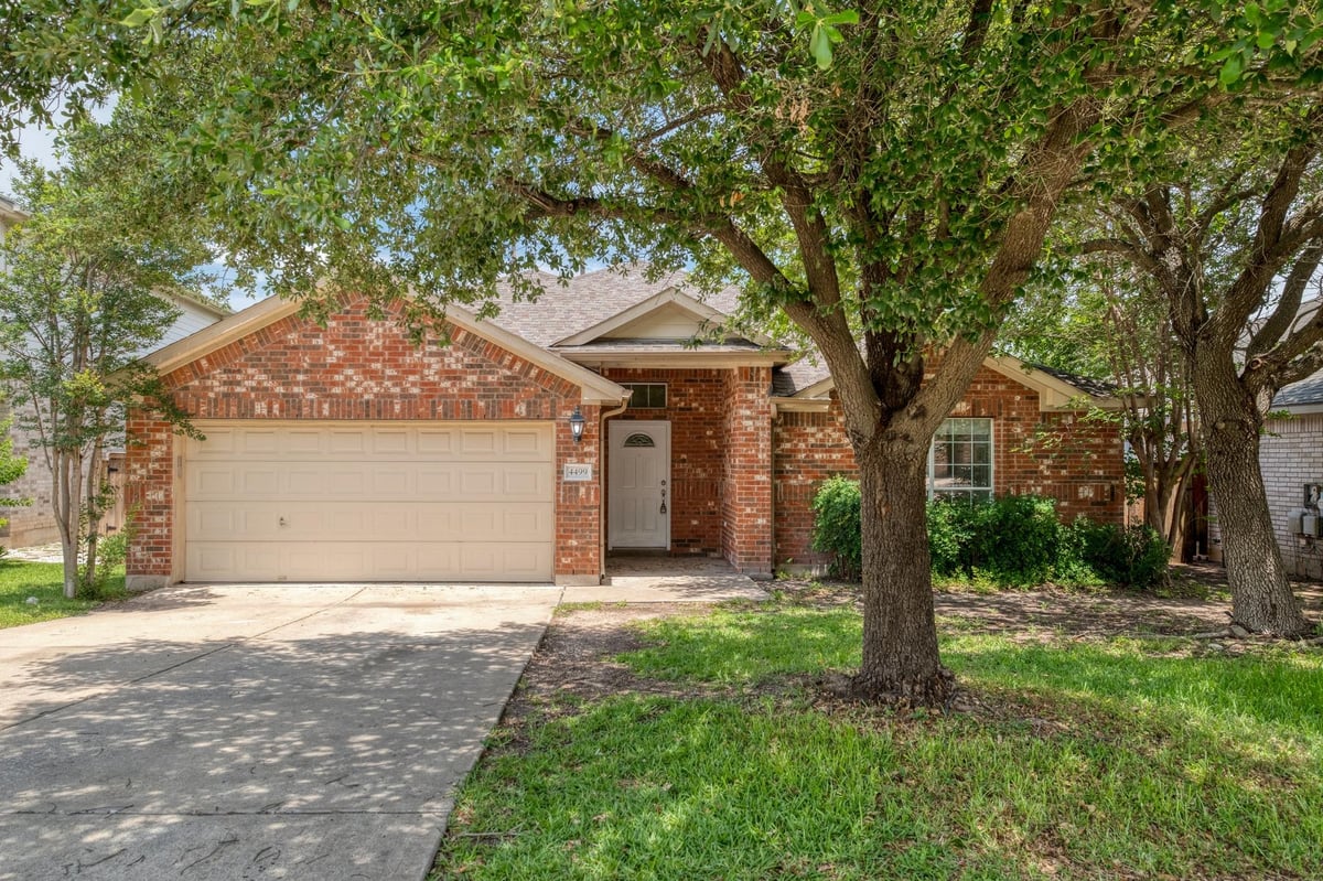 View 4499 Heritage Well LN in Teravista Sec 21 4499 Heritage Well LN - front exterior - Luxury home in Teravista Sec 21, Round Rock, TX