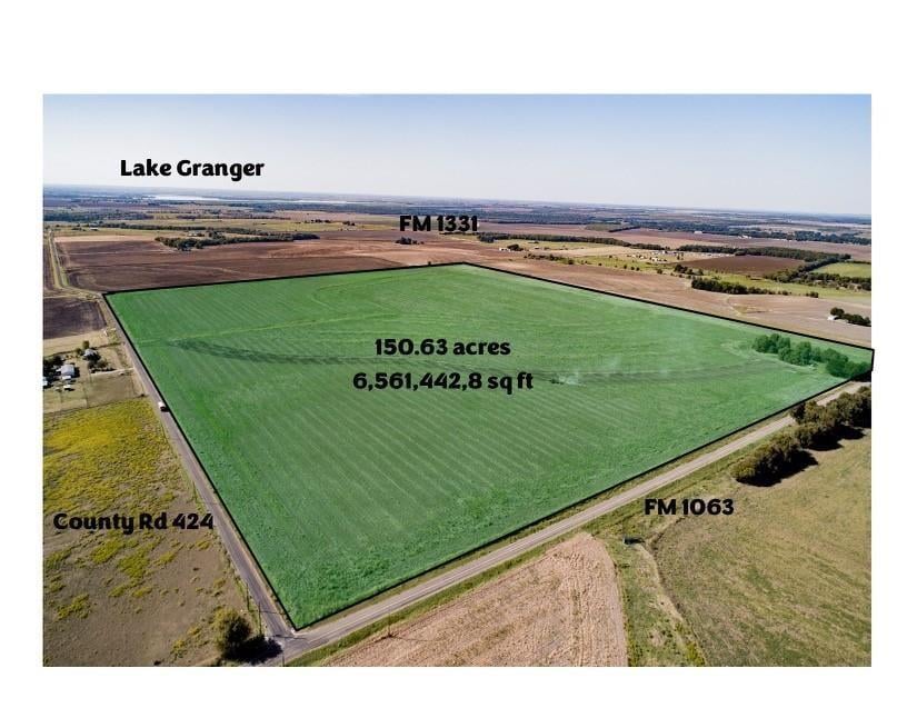 View 450 Fm 1063 in Zarza 450 Fm 1063 - aerial view with 450 Fm 1063 in Thrall - Luxury lot in Zarza, Thrall, TX