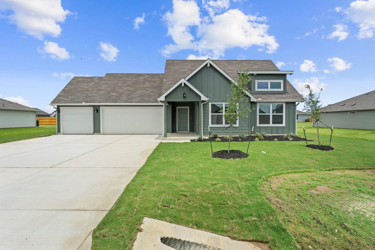 View 450 Kolbo Crossing Cv in HARTLAND RANCH 450 Kolbo Crossing Cv - front exterior - Luxury home in HARTLAND RANCH, Lockhart, TX