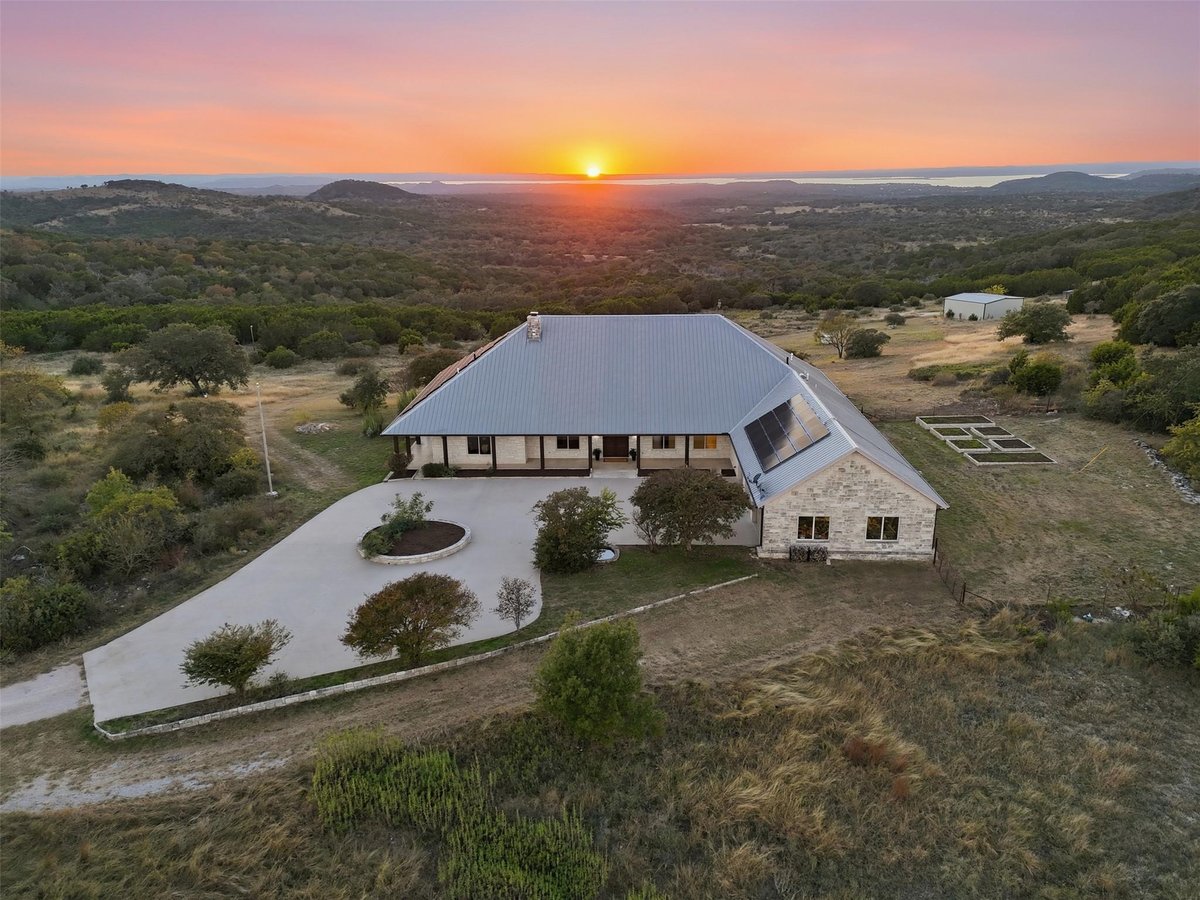 View 450 Threadgill Ranch RD in Threadgill Ranch Sub 450 Threadgill Ranch RD - front exterior - Luxury home in Threadgill Ranch Sub, Burnet, TX