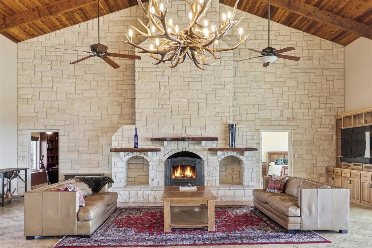 Kitchen at 450 Threadgill Ranch Road - 3 bed 2 bath home