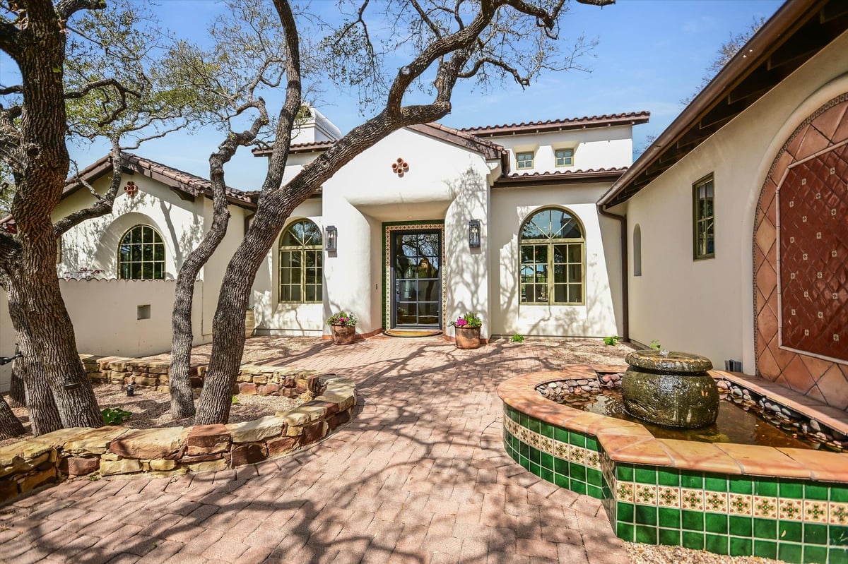 View 4500 Spanish Oaks Club BLVD in Spanish Oaks 4500 Spanish Oaks Club BLVD - front exterior - Luxury home in Spanish Oaks, Austin, TX