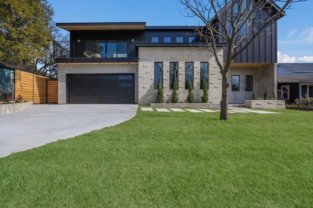 View 4501 Garnett St in Oldham Add 4501 Garnett St - front exterior - Luxury home in Oldham Add, Austin, TX