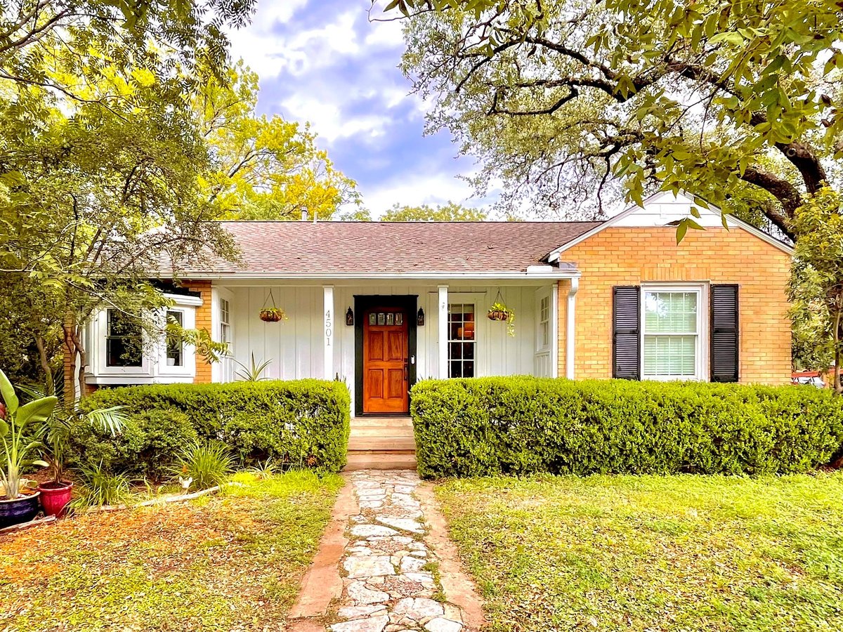 View 4501 Sinclair Ave in Rosedale F 4501 Sinclair Ave - front exterior - Luxury home in Rosedale F, Austin, TX