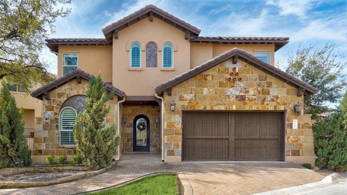 4501 WESTLAKE Dr Unit #23 - front exterior - Luxury home in Villas At Davenport Ranch Amd, Austin, TX