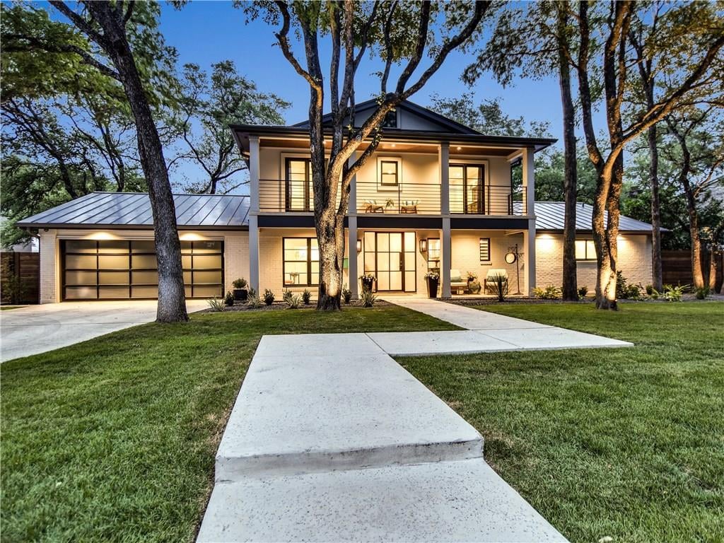 View 4502 Deepwoods Dr in Vista West 01 (Northwest Hills) 4502 Deepwoods Dr - property photo 1 - Luxury home in Vista West 01 (Northwest Hills), Austin, TX
