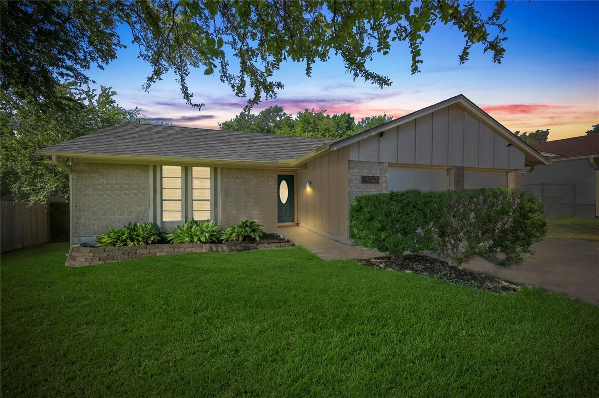 View 4503 Beaver Creek DR in Mesa Park Ph 02 Sec 01 4503 Beaver Creek DR - property photo 1 - Luxury home in Mesa Park Ph 02 Sec 01, Austin, TX