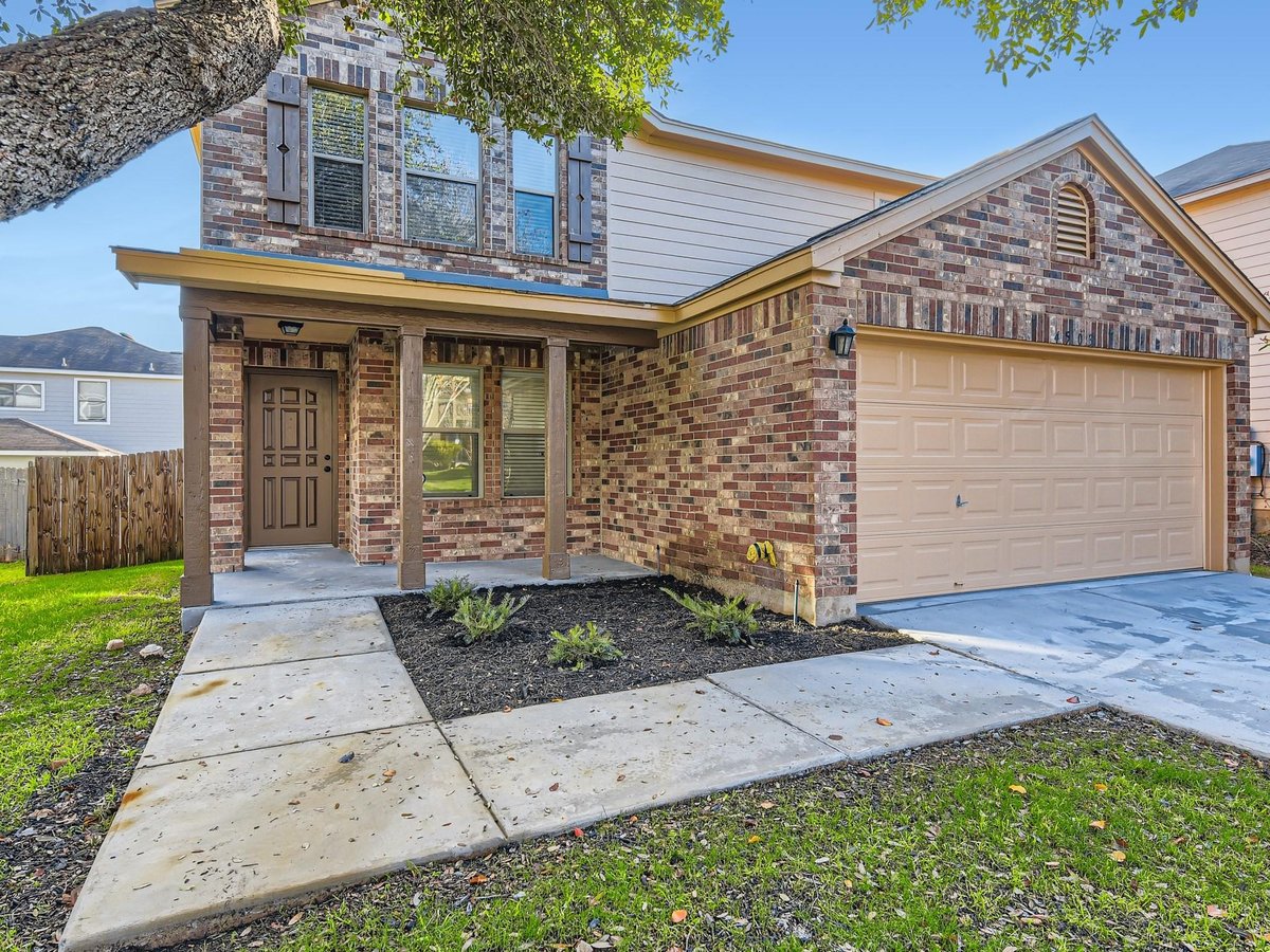 View 4503 Lyra Cir in Viewpoint At Williamson Creek 4503 Lyra Cir - front exterior - Luxury home in Viewpoint At Williamson Creek, Austin, TX