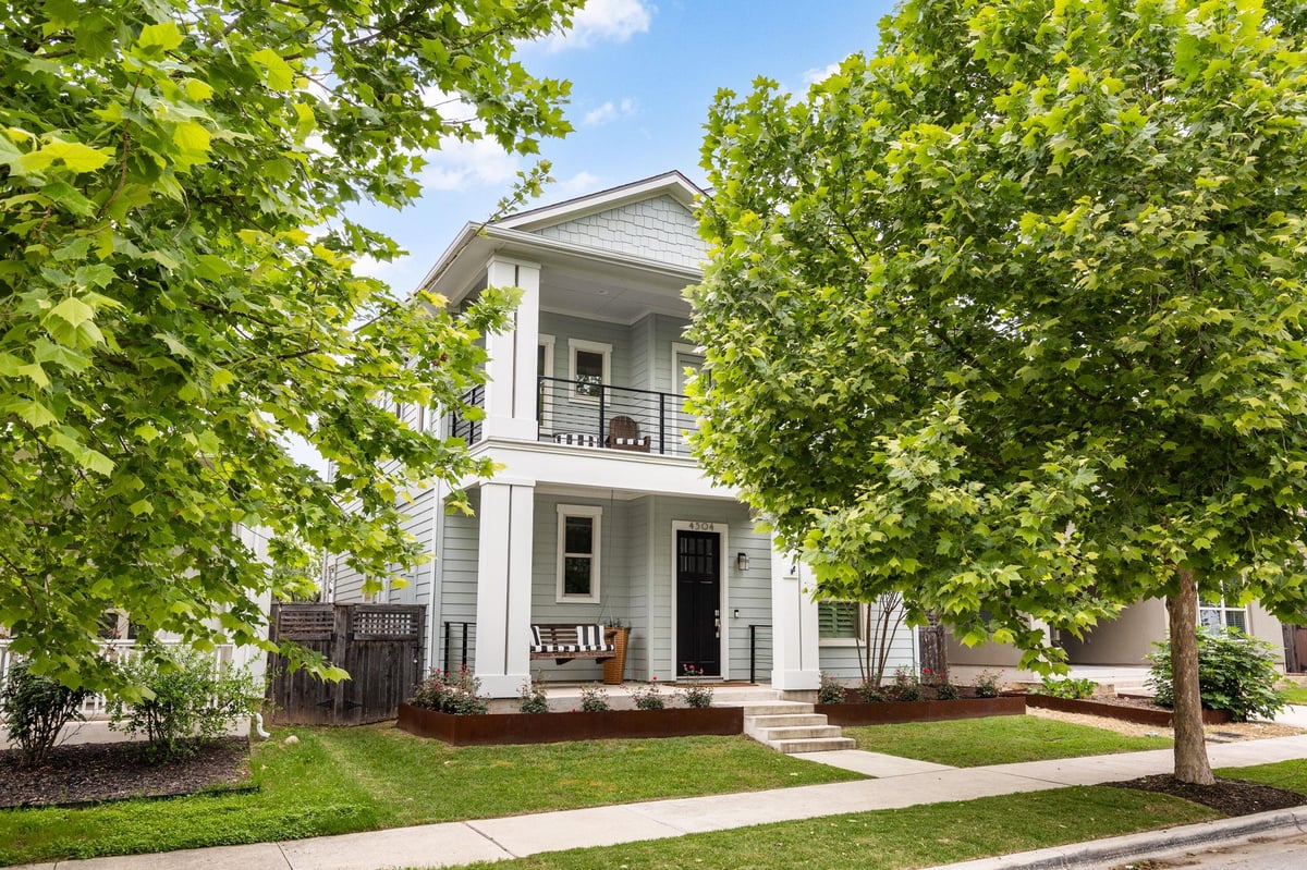 4504 Kocurek St - front exterior - Luxury home in Mueller Sec Ix Sub Amd, Austin, TX