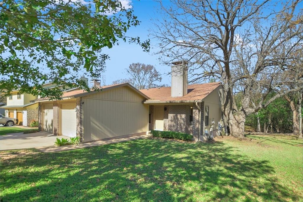 View 4504 Smooth Oak Dr Unit #A & B in Meadow 4504 Smooth Oak Dr Unit #A & B - front exterior - Luxury home in Meadow, Austin, TX