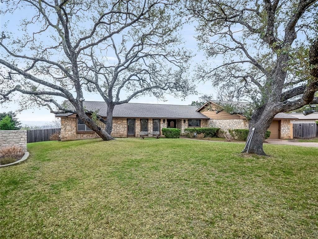 View 4505 Deepwoods DR in Vista West 01 4505 Deepwoods DR - property photo 1 - Luxury home in Vista West 01, Austin, TX