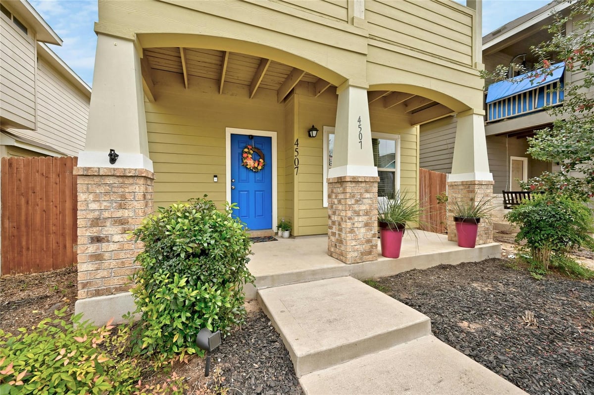 View 4507 E Esper LN Unit #300 in Chaparral Crossing Condo Amd 4507 E Esper LN Unit #300 - front exterior - Luxury home in Chaparral Crossing Condo Amd, Austin, TX