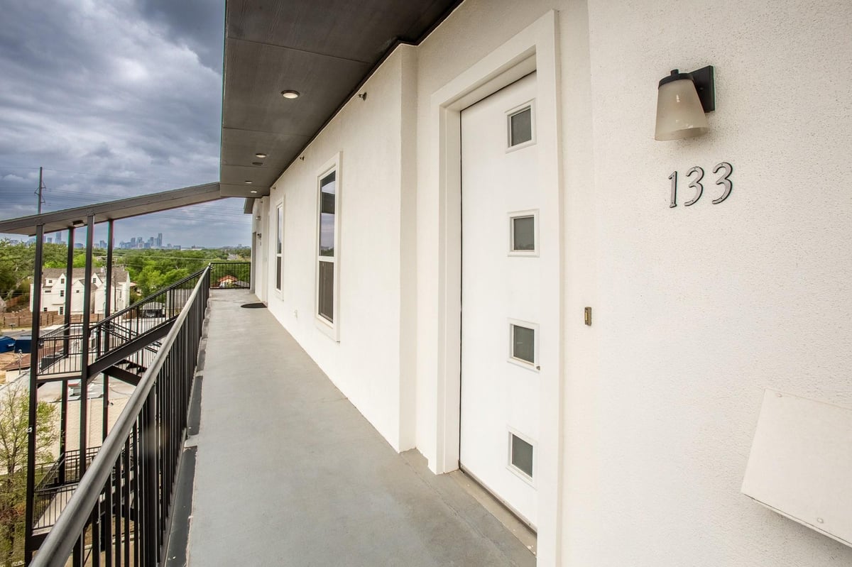 View 4507 E Martin Luther King Jr Blvd Unit #133 in Eagle View Place 4507 E Martin Luther King Jr Blvd Unit #133 - front exterior - Luxury home in Eagle View Place, Austin, TX