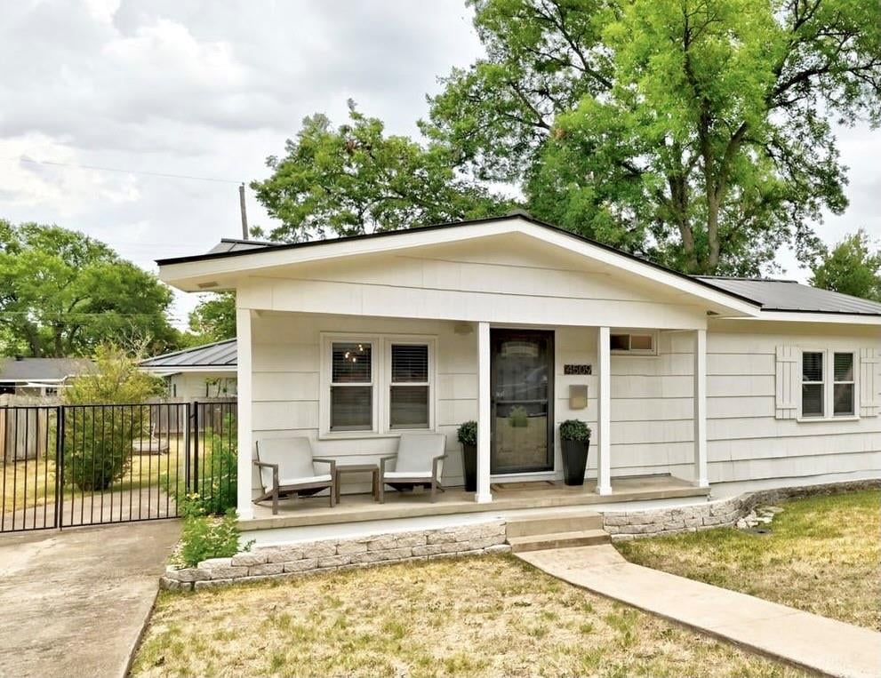 View 4509 Bull Creek RD in Shoal Village Sec 01 4509 Bull Creek RD - front exterior - Luxury home in Shoal Village Sec 01, Austin, TX
