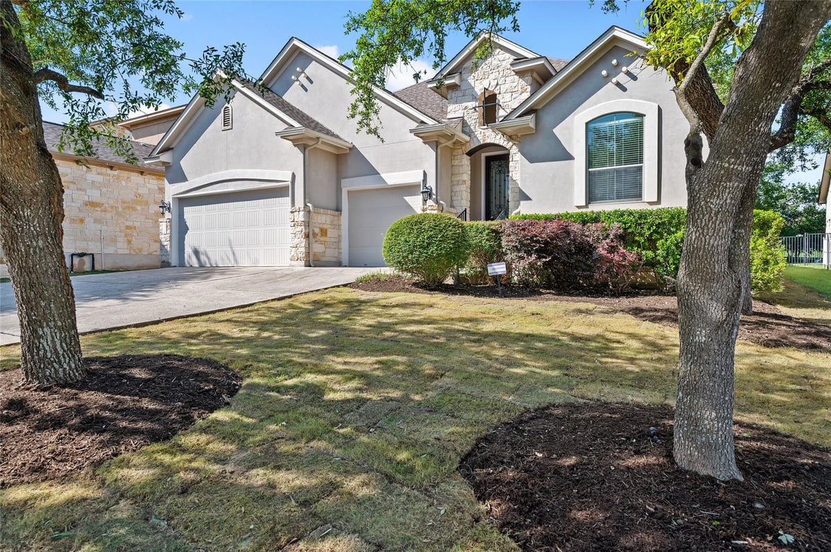 4512 Pyrenees PASS - front exterior - Luxury home in Falconhead West Ph 01 Sec 01, Bee Cave, TX