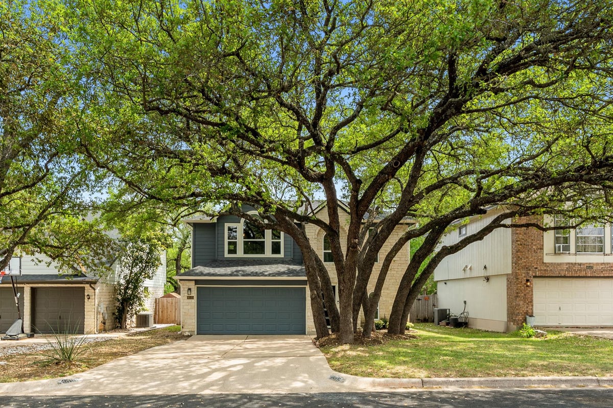 View 4515 Alta Loma DR in Maple Run Sec 06 4515 Alta Loma DR - front exterior - Luxury home in Maple Run Sec 06, Austin, TX